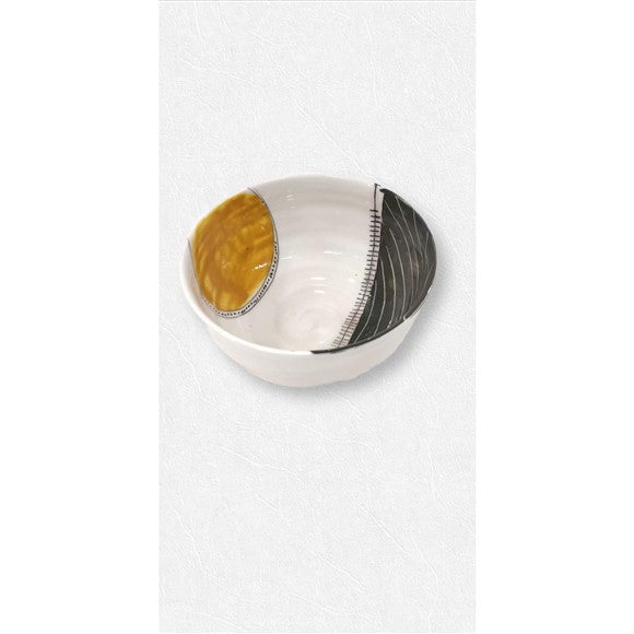 ceramic-bowl-by-brid-lyons