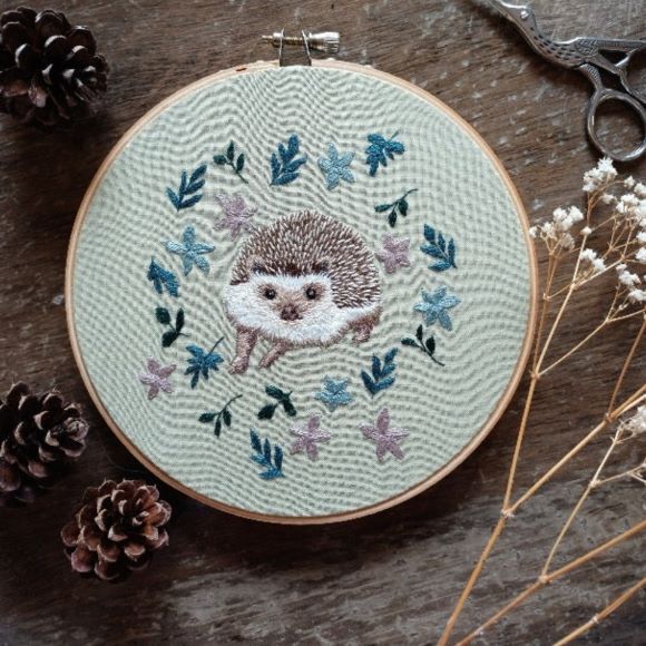 hedgehog-embroidery-kit-chloe-jo-designs