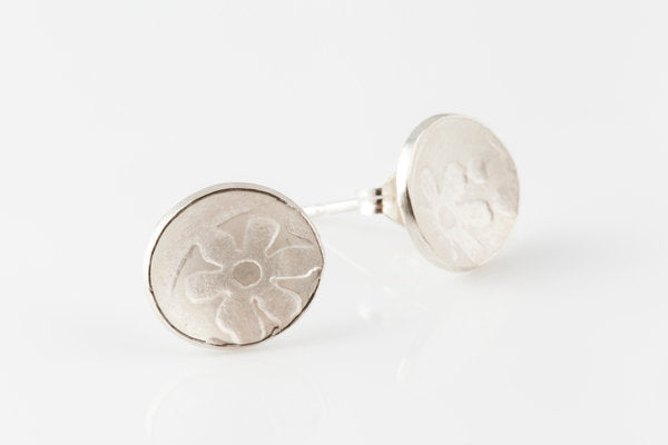 imprint---studs