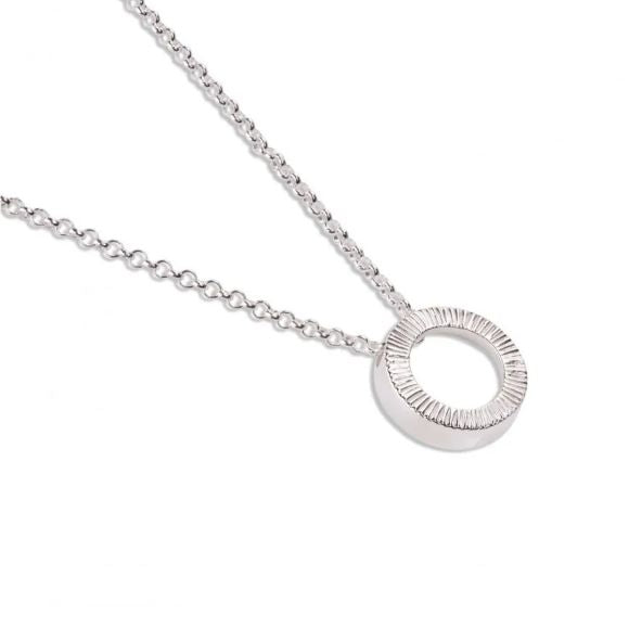 radanta-medium-pendant-silver